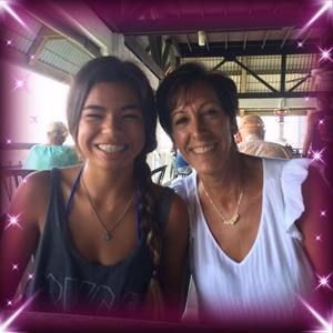 Meet your Posher, Dee